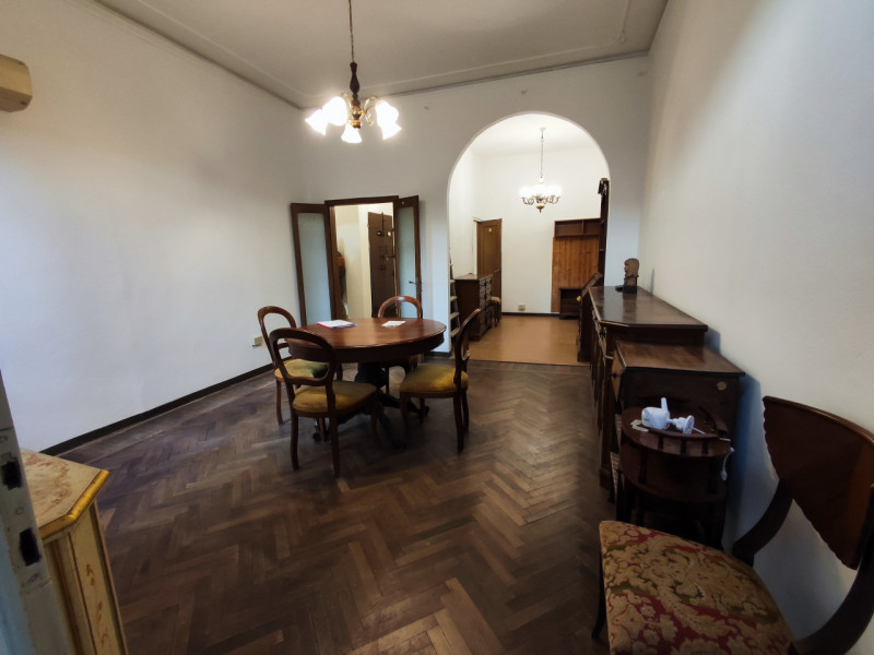 Padova centro storico via san Francesco 

Sognate di vivere in centro, scendere di casa e trovarv...