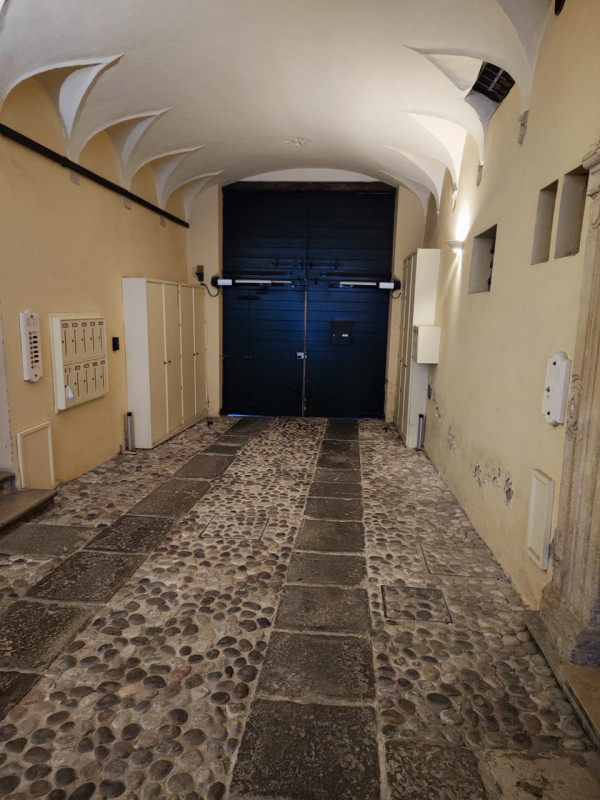 Padova centro storico via san Francesco 

Sognate di vivere in centro, scendere di casa e trovarv...