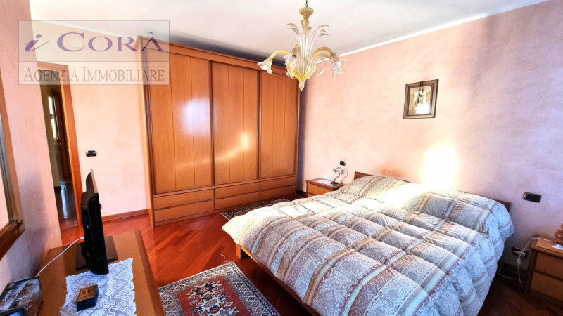 Feriole Selvazzano Dentro, Proponiamo casa singola con ampi spazi abitativi ideali per una famigl...