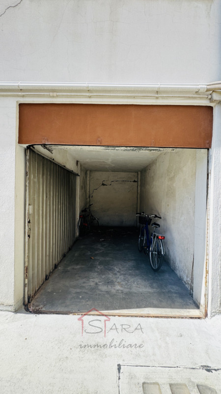 INVESTIMENTO: APPARTAMENTO 273 mq CANTINA e GARAGE Corso Milano, Padova - https://images.gestionaleimmobiliare.it/foto/annunci/241203/4276005/800x800/000__img_6381_wmk_0.jpg 