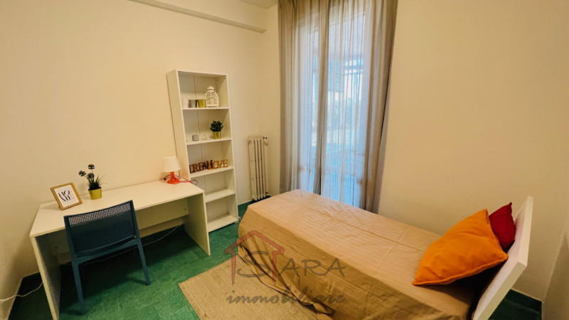 INVESTIMENTO: APPARTAMENTO 273 mq CANTINA e GARAGE Corso Milano, Padova - https://images.gestionaleimmobiliare.it/foto/annunci/241203/4276005/800x800/009__046__img_5642_wmk_0.jpg 