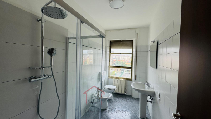 PADOVA - LARGO EUROPA
APPARTAMENTO 200 MQ PER INVESTIMENTO - GIA' LOCATO A STUDENTI CON CONTRATTO...