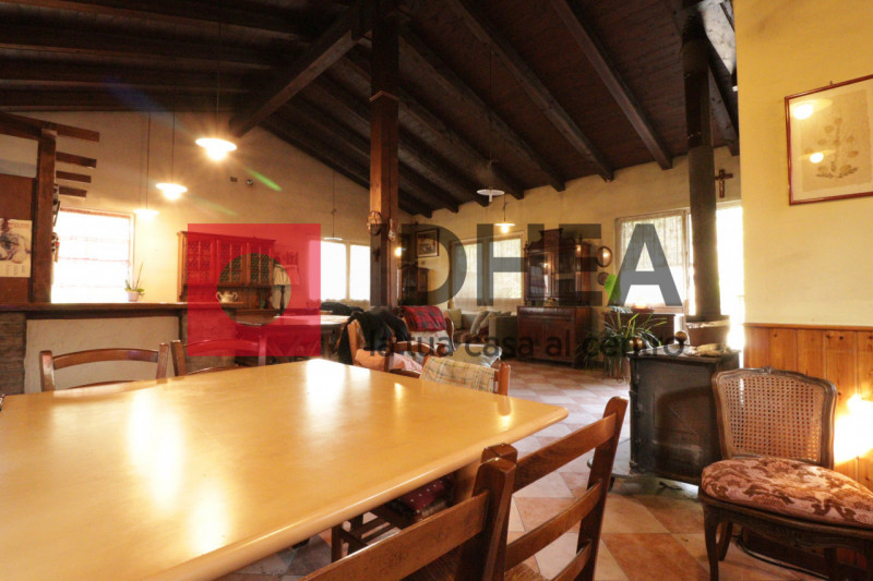 VILLORBA - LANCENIGO

"""RIFERIMENTO APV15"""

L'agenzia immobiliare Idhea di Villorba ha il piac...