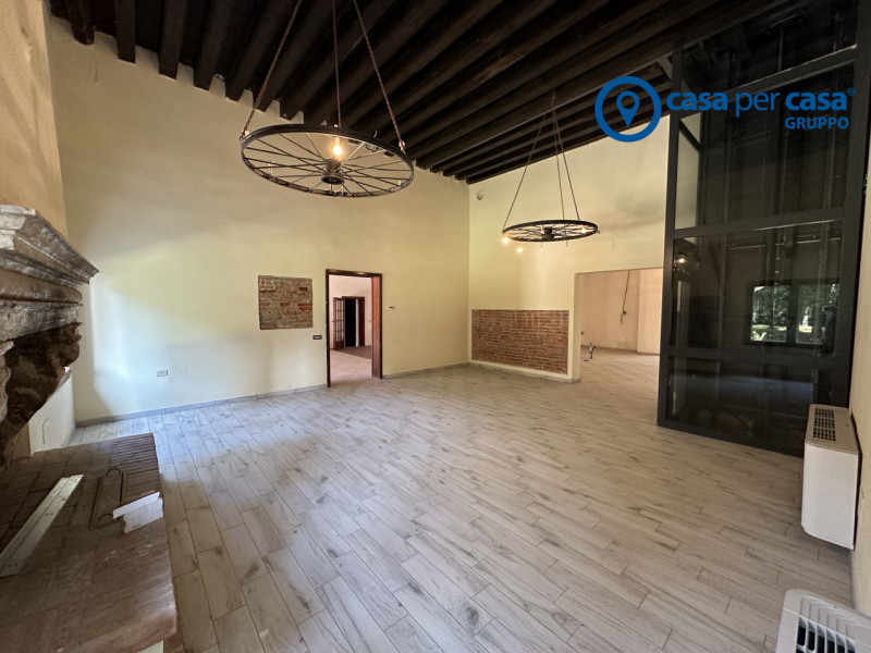 APPROVATO GRUPPO CASA PER CASA: VALUTATO, CONTROLLATO, GESTITO IN ESCLUSIVA

ZONA: Immersa nel ve...