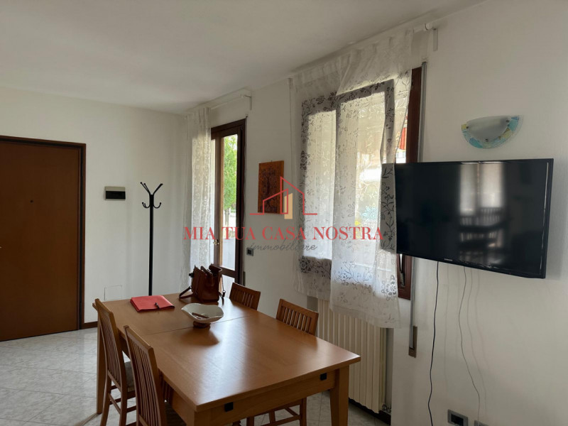 VILLATORA DI SAONARA: Appartamento per studenti, completamente arredato, si compone di ingresso, ...