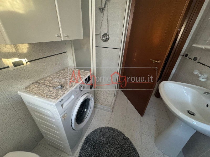 VILLATORA DI SAONARA: Appartamento per studenti, completamente arredato, si compone di ingresso, ...