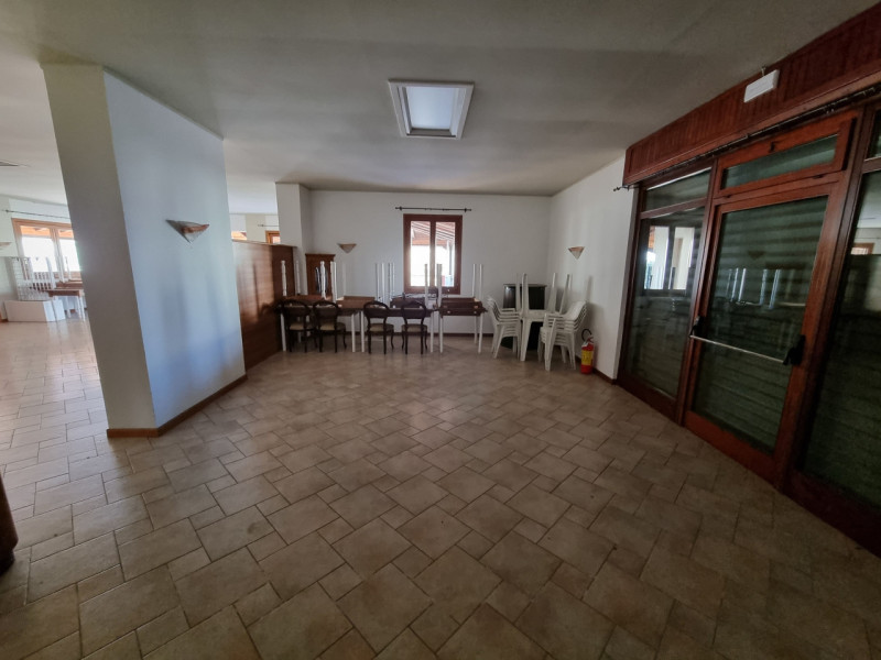 Boccon di Vo' (PD), in posizione panoramica ed esposto a Sud-Ovest proponiamo in Vendita un Compl...