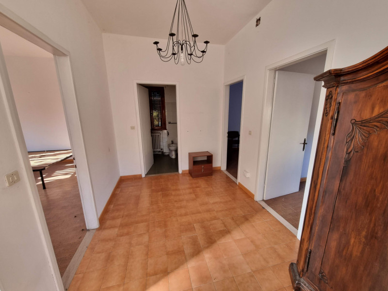 Boccon di Vo' (PD), in posizione panoramica ed esposto a Sud-Ovest proponiamo in Vendita un Compl...