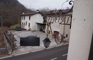 VALLI DEL PASUBIO (VI) VIA GISBENTI 10 - Piena proprietà di compendio formato da abitazione su tr...