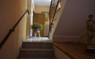 VALLI DEL PASUBIO (VI) VIA GISBENTI 10 - Piena proprietà di compendio formato da abitazione su tr...