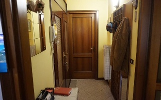 VALLI DEL PASUBIO (VI) VIA GISBENTI 10 - Piena proprietà di compendio formato da abitazione su tr...