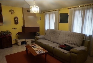 VALLI DEL PASUBIO (VI) VIA GISBENTI 10 - Piena proprietà di compendio formato da abitazione su tr...