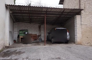 VALLI DEL PASUBIO (VI) VIA GISBENTI 10 - Piena proprietà di compendio formato da abitazione su tr...