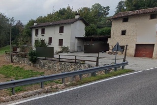 VALLI DEL PASUBIO (VI) VIA GISBENTI 10 - Piena proprietà di compendio formato da abitazione su tr...