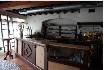 VALLI DEL PASUBIO (VI) VIA GISBENTI 10 - Piena proprietà di compendio formato da unità immobiliar...