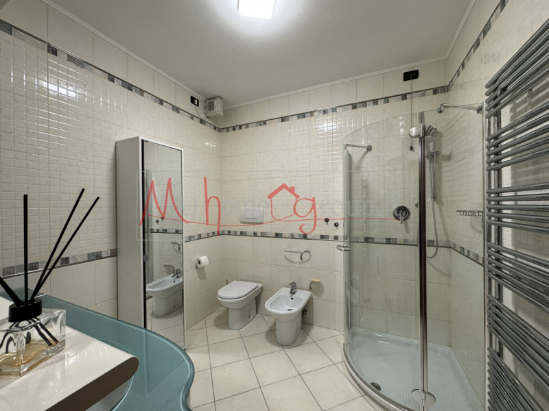 PADOVA ZONA CROCEFISSO - In piccolo condominio ben abitato appartamento completamente arredato co...