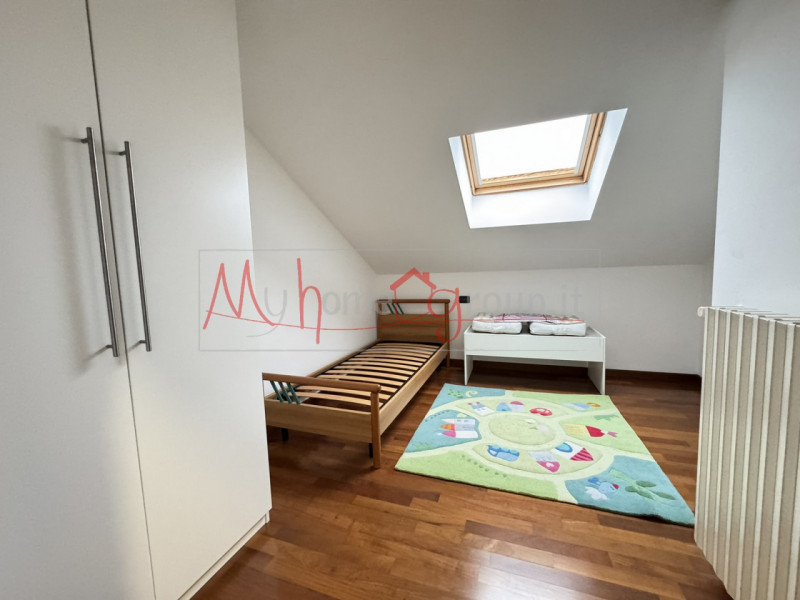 PADOVA ZONA CROCEFISSO - In piccolo condominio ben abitato appartamento completamente arredato co...