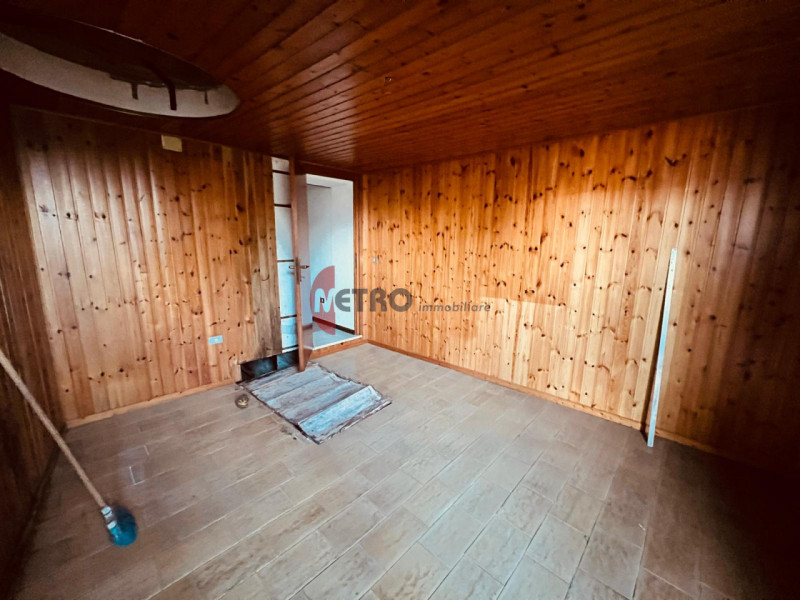 Località Moto Lungo, Valdagno, Veneto

 Casa da Ristrutturare con Potenziale  Garage Singolo e Fi...