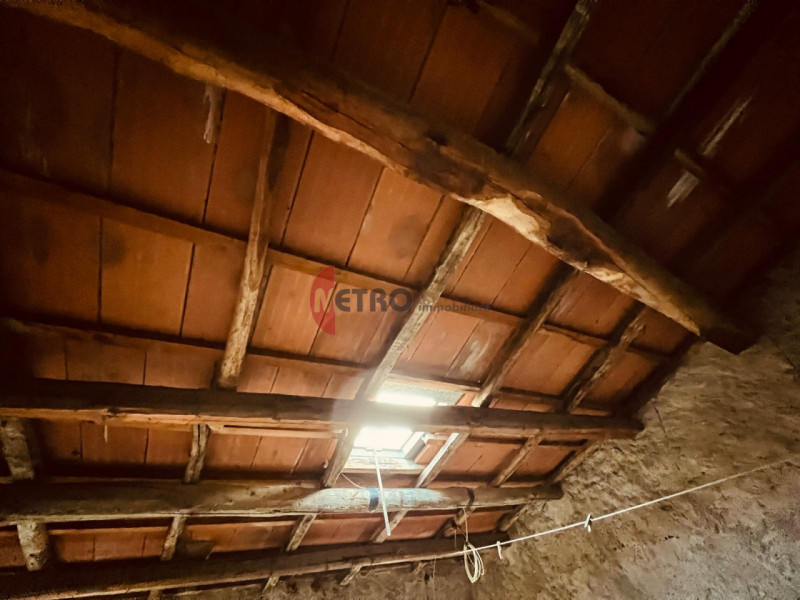 Località Moto Lungo, Valdagno, Veneto

 Casa da Ristrutturare con Potenziale  Garage Singolo e Fi...