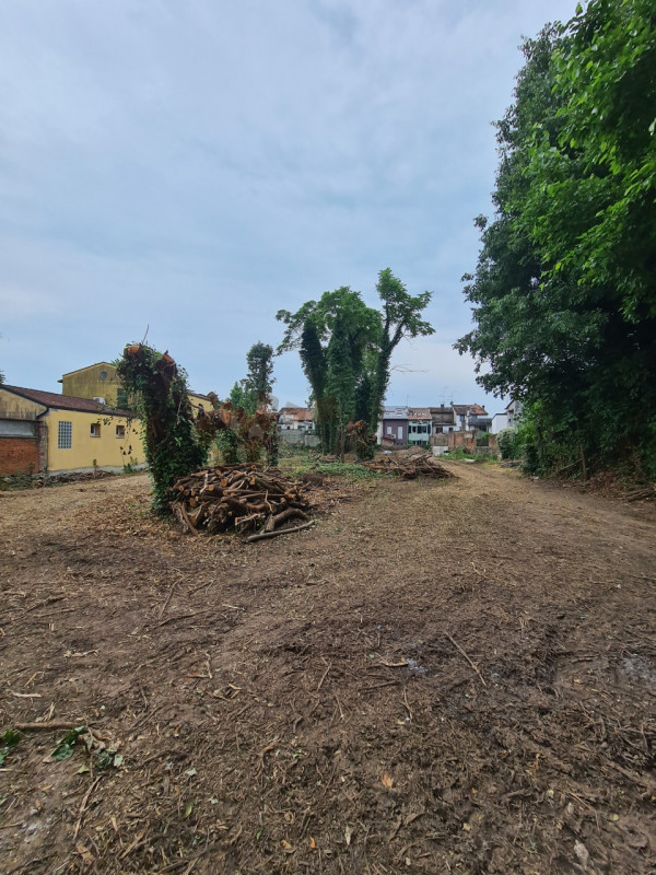 A Lonigo, nel cuore del paese, offriamo un'opportunità unica per investitori e sviluppatori:

un ...