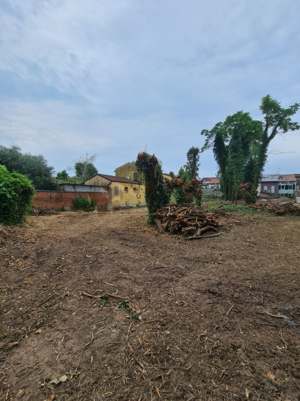 A Lonigo, nel cuore del paese, offriamo un'opportunità unica per investitori e sviluppatori:

un ...