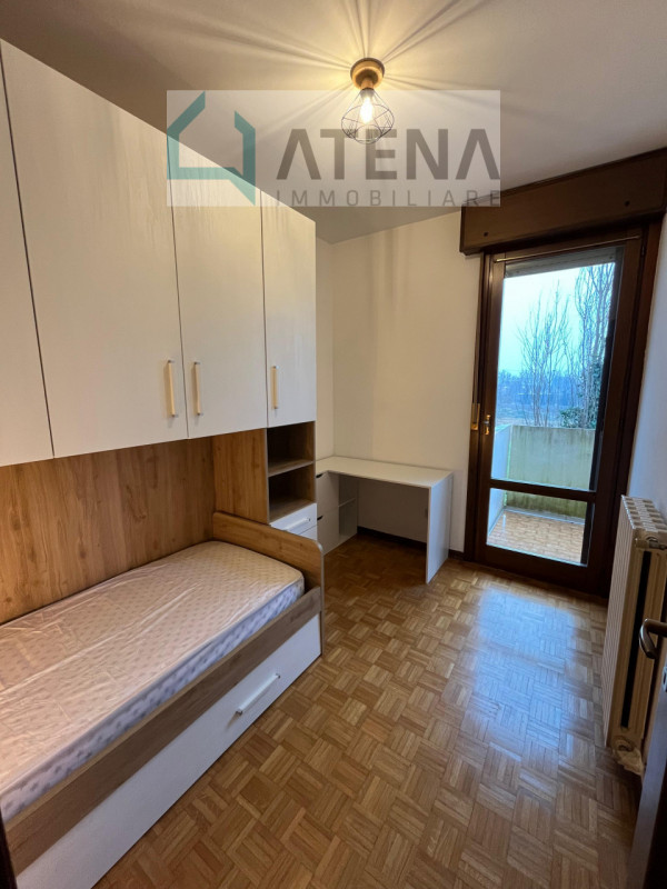 rif. 25670

PADOVA- MONTA'

*LEGGERE TUTTO L'ANNUNCIO*

Si affitta a studente/studentessa o giova...