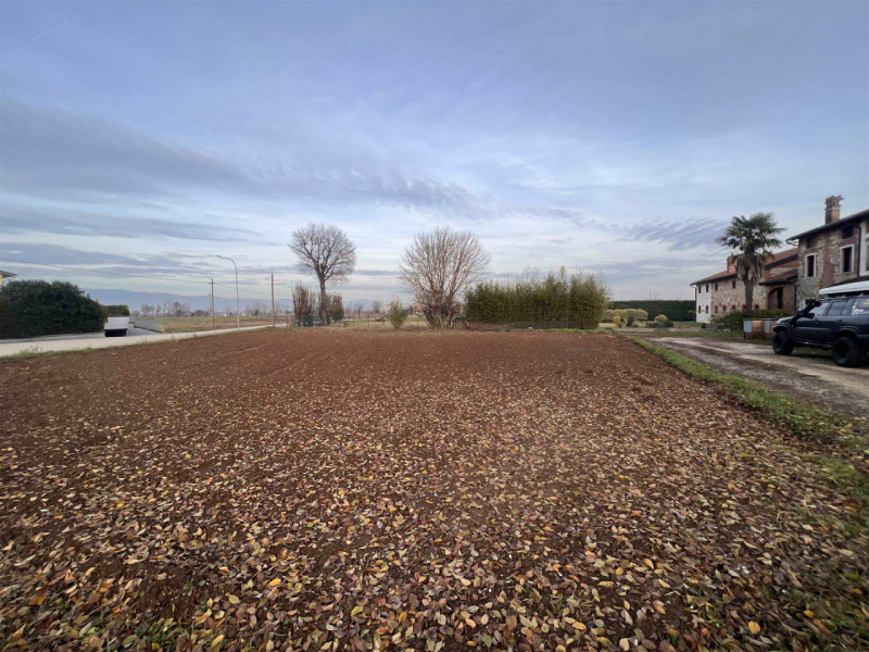 Se sei alla ricerca di un terreno edificabile per costruire la casa dei tupi sogni in una zona tr...