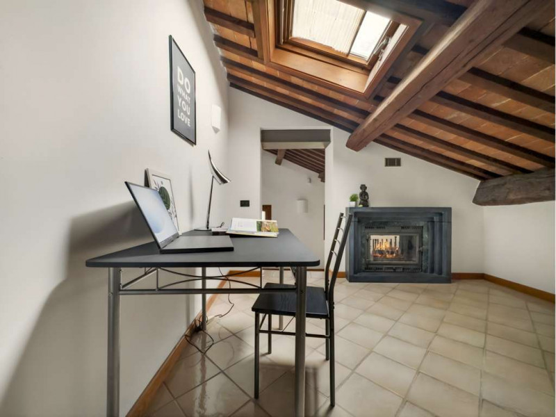 Nel prestigioso contesto del centro storico di Vicenza, a pochi passi dalla rinomata Piazza dei S...