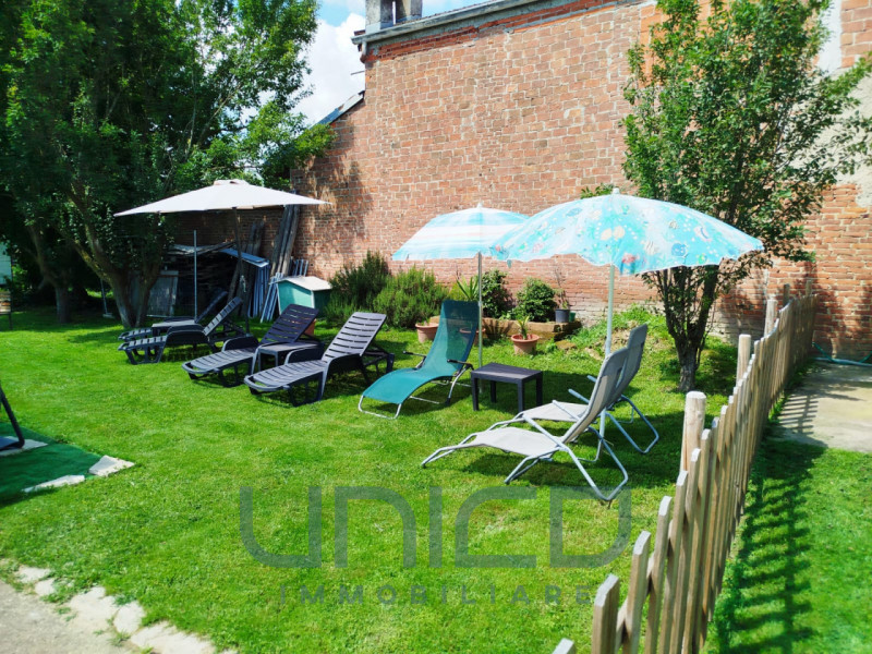 Referente : Giovanni Gasco
Cell. : 338.944.38.37
mail : torino2@unicoimmobiliare.com
Iscritto C.C...