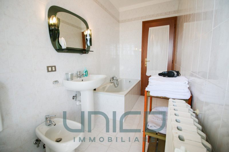 Referente : Giovanni Gasco
Cell. : 338.944.38.37
mail : torino2@unicoimmobiliare.com
Iscritto C.C...