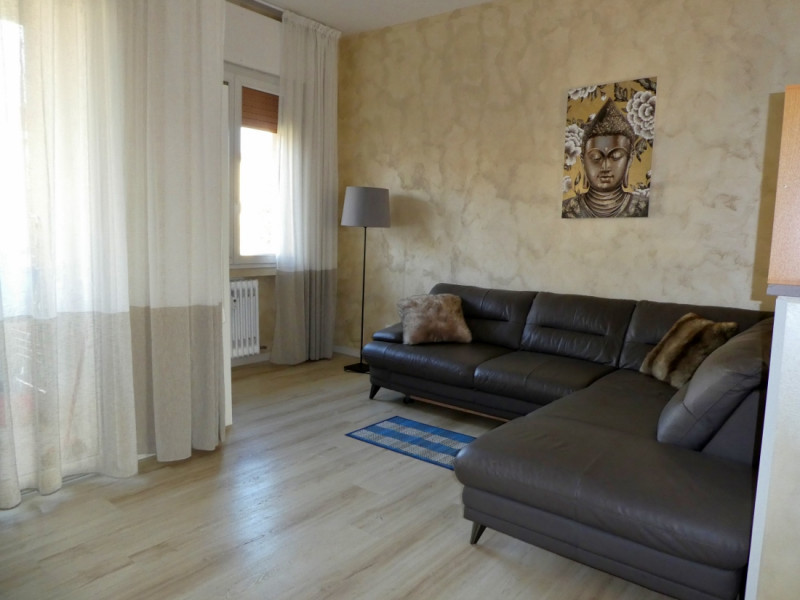 VICENZA - ZONA LAGHETTO: BEL TRICAMERE ULTIMO PIANO CON ASCENSORE E GARAGE - Rif. 8199
Proponiamo...