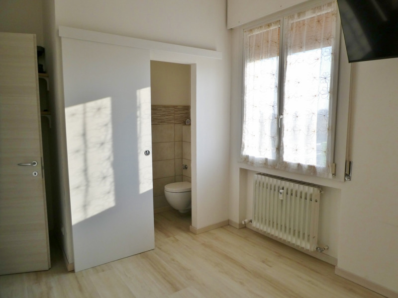 VICENZA - ZONA LAGHETTO: BEL TRICAMERE ULTIMO PIANO CON ASCENSORE E GARAGE - Rif. 8199
Proponiamo...