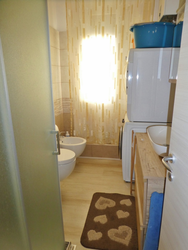 VICENZA - ZONA LAGHETTO: BEL TRICAMERE ULTIMO PIANO CON ASCENSORE E GARAGE - Rif. 8199
Proponiamo...