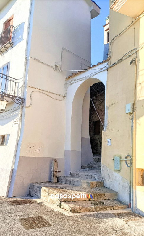 Appartamenti in Vendita a Montecorvino Pugliano