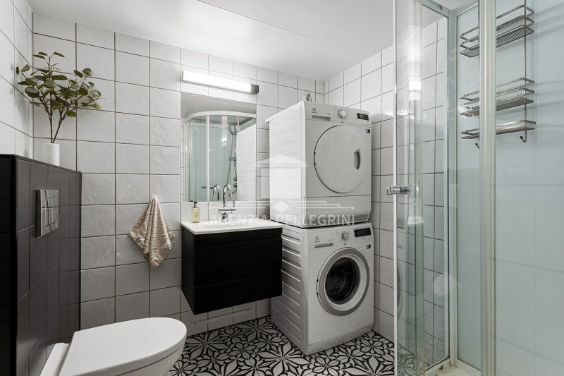 VICENZA , LATO OVEST - MERCATO NUOVO in zona residenziale centralissima comoda a tutti i servizi ...