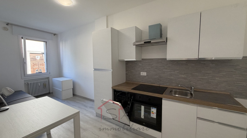 Affittasi appartamento arredato di 40 mq, CONSEGNATO ristrutturato a nuovo e arredato in stile mo...