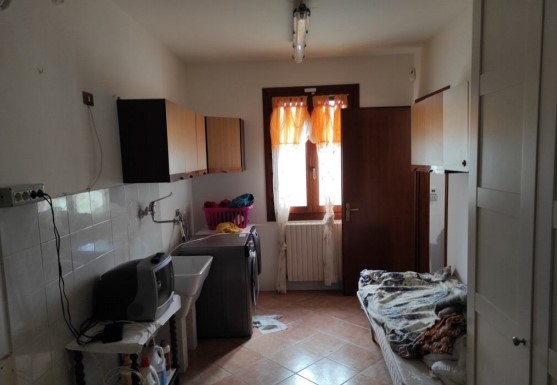 Rif. A.A.205-21

Vendita all'asta - n.2 villette con terreni in data 27 gennaio 2026

Descrizione...