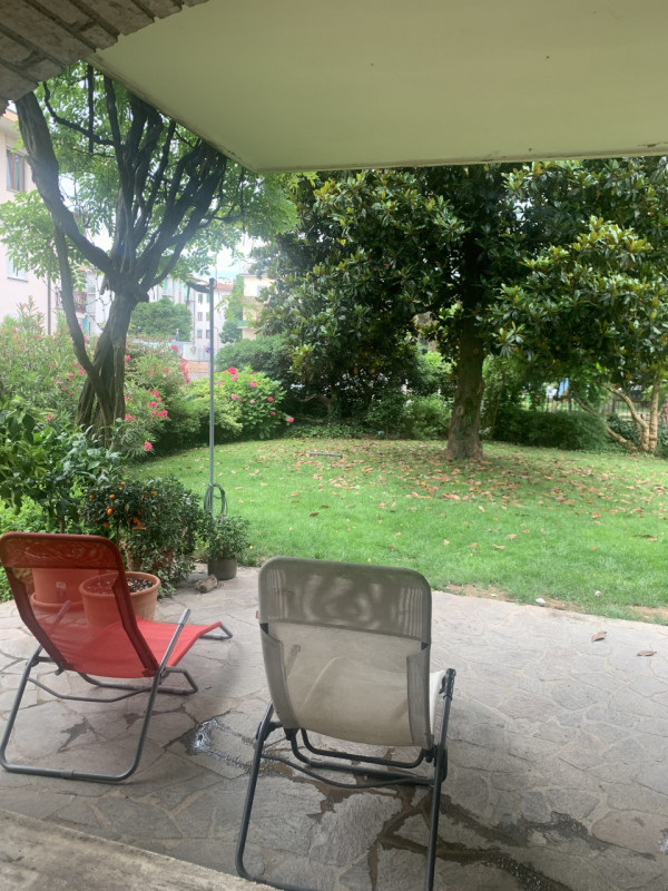 Scopri l'eleganza e la modernità di questa straordinaria villa contemporanea situata nel cuore de...