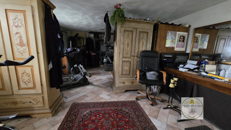 Rif. CS351 - Proponiamo porzione di Bifamiliare in posizione appartata ed a pochi minuti dai serv...