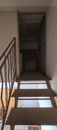 VICENZA (VI) VIA SARDEGNA 134 - Piena proprietà di appartamento sito al piano terzo di un vecchio...