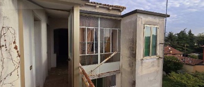 VICENZA (VI) VIA SARDEGNA 134 - Piena proprietà di appartamento sito al piano terzo di un vecchio...