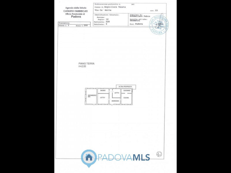 Immobile in esclusiva al Gruppo Padova MLS.
Ottima casa singola con terreno agricolo di oltre mq....
