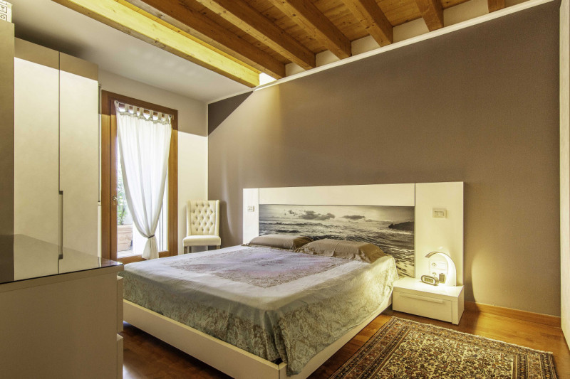 In viale Trieste proponiamo in vendita un elegante appartamento in una recente palazzina servita ...