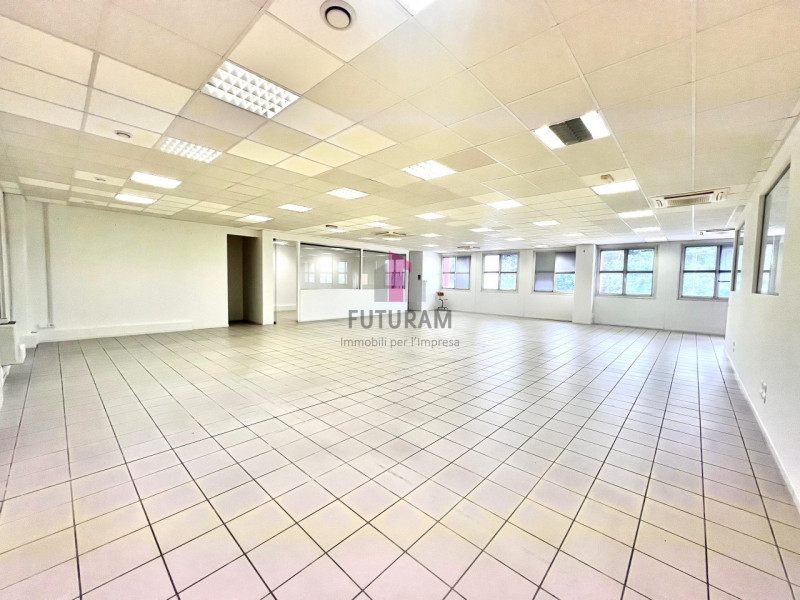 VICENZA EST - RIF. 559FUTURAM - PER INFO 0444/310220 - 392/9183796 - 
Comodo al casello autostrad...