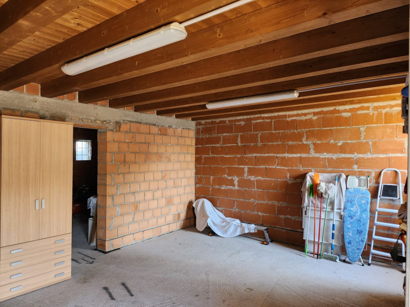 Proponiamo in vendita una casa a schiera situata nella tranquilla località di Borgo San Marco, a ...