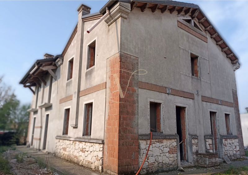 Se cerchi un’ottima opportunità immobiliare, hai trovato la giusta soluzione.

Vendesi bifamiliar...