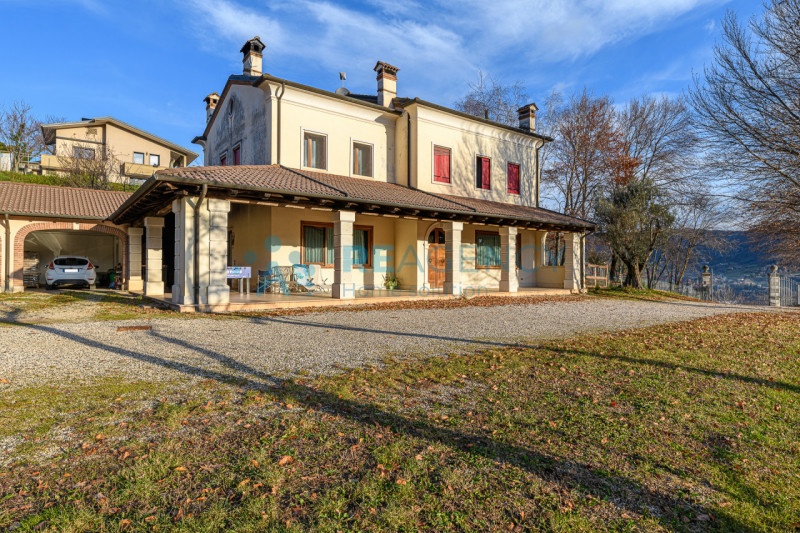 Cornedo Vicentino Vendita Villa moderna