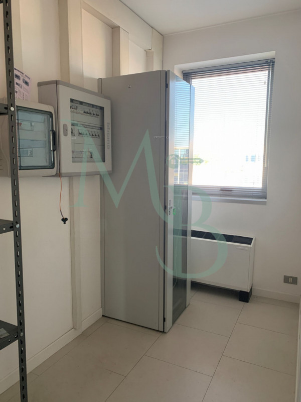 VIGONZA località Perarolo: Immobiliare MB propone in affitto un ufficio situato nel cuore della z...