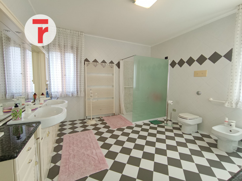 NUDA PROPRIETA' - di un quadrilocale incastonato nel meraviglioso contesto dei Colli Euganei, in ...