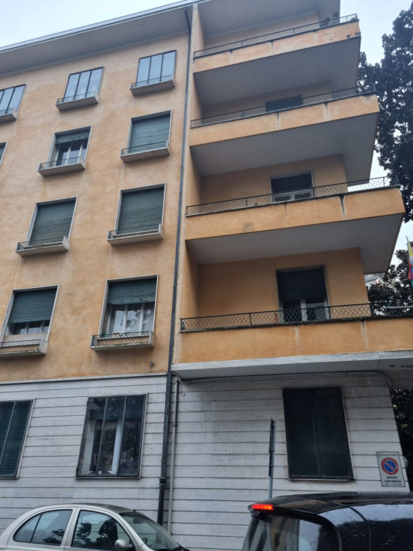 Tribunale nuovo- Stefania Pilotto Immobiliare propone in vendita ufficio di 160 mq. L'immobile si...